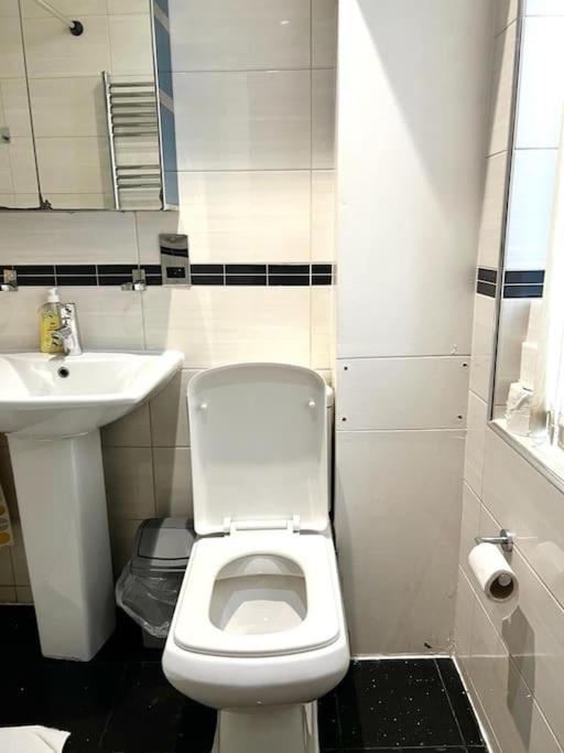 Comfortable Studio Flat Near Central Londen Buitenkant foto