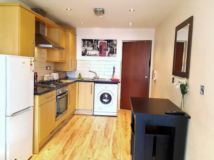 Comfortable Studio Flat Near Central Londen Buitenkant foto
