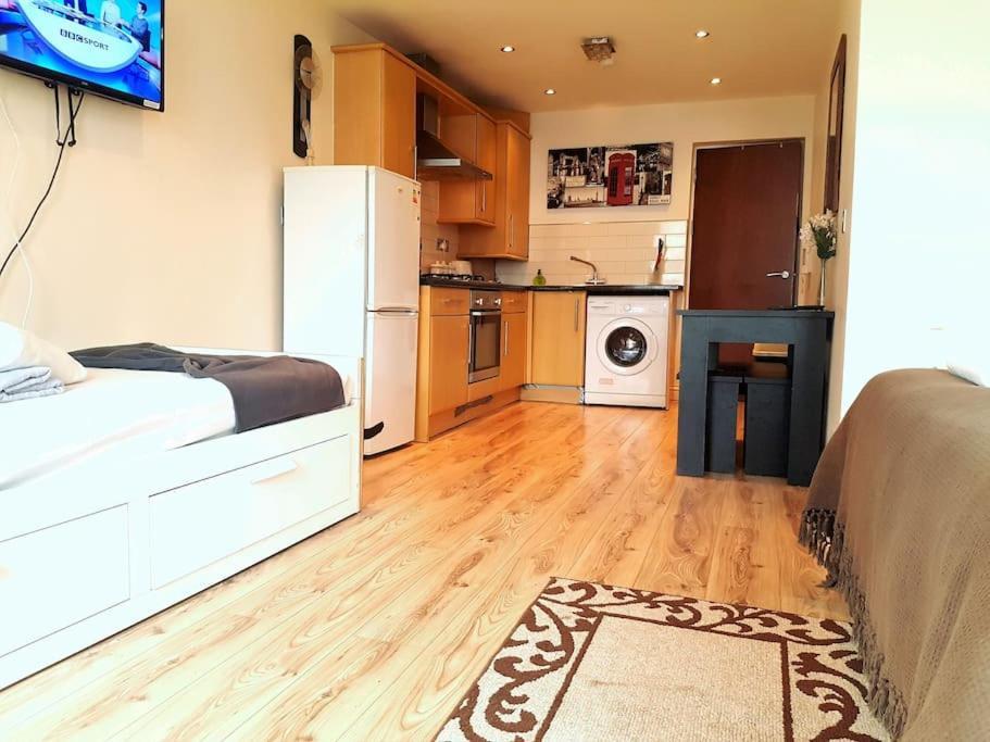 Comfortable Studio Flat Near Central Londen Buitenkant foto